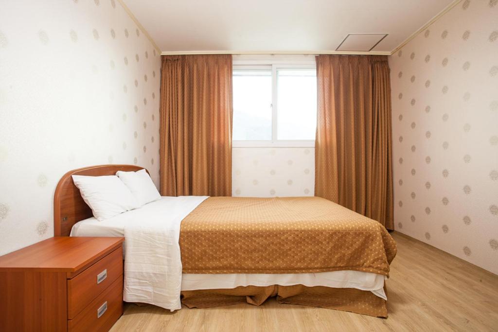 Muju Ilsung Condo Exterior photo